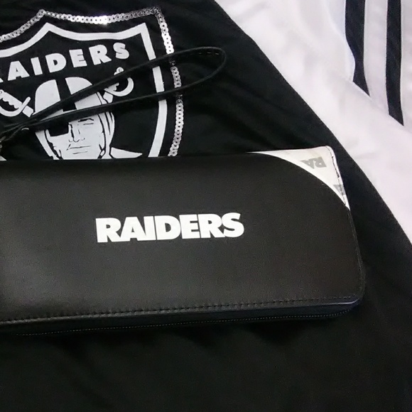 New Oakland raiders womens wallet - Picture 2 of 3